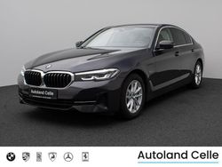 Sophistograu brillanteffekta9 Gebraucht 2022 BMW 530 Sport Line Limousine | 28.999 €