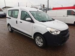 Gletscherweiss Gebraucht 2018 Dacia Dokker Comfort Van / Kleinbus | 6.950 € (Guter Preis)