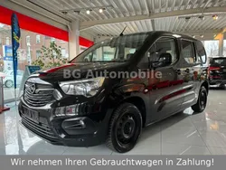 Schwarz Gebraucht 2020 Opel Combo Life Edition Van / Kleinbus | 9.490 € (Guter Preis)