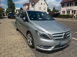 Silber Gebraucht 2014 Mercedes B180 Van / Kleinbus | 13.800 € (Guter Preis)