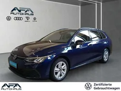 Blau Gebraucht 2021 VW Golf VIII Life Kombi | 17.428 € (Guter Preis)