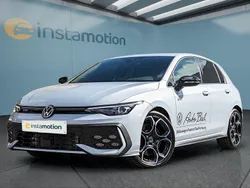 Blau Gebraucht 2025 VW Golf VIII Kleinwagen | 40.749 € (Fairer Preis)