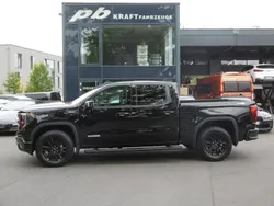 Onyx black metallic Neu 2025 GMC Sierra SUV | 79.950 €