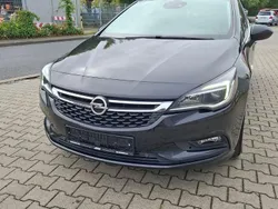 Schwarz Gebraucht 2016 Opel Astra Kombi | 5.800 € (Fairer Preis)