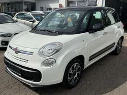 Weiß Gebraucht 2016 Fiat 500L Pop Star Van / Kleinbus | 8.998 € (Fairer Preis)