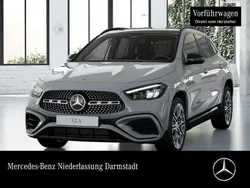 Grau Gebraucht 2025 Mercedes GLA200 AMG SUV | 46.750 € (Teuer)