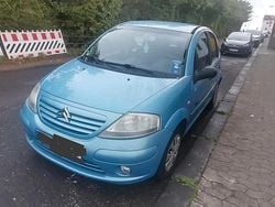 Blau Gebraucht 2003 Citroën C3 Kleinwagen | 1.000 €