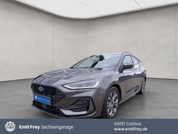 Magnetic metallic Gebraucht 2024 Ford Focus ST-Line X Kombi | 25.440 € (Fairer Preis)