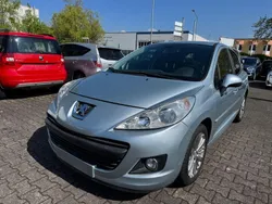Blau Gebraucht 2011 Peugeot 207 Premium Kleinwagen | 4.490 € (Guter Preis)