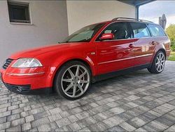 Rot Gebraucht 2001 VW Passat Highline Van | 14.500 €