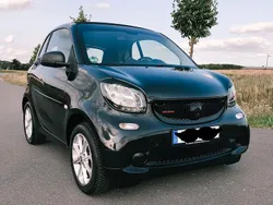 Schwarz Gebraucht 2017 Smart ForTwo Coupé Passion Kleinwagen | 10.600 € (Guter Preis)