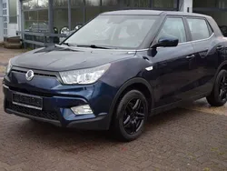 Blau Gebraucht 2017 Ssangyong Tivoli Quartz SUV | 8.980 € (Fairer Preis)