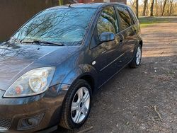 Grau Gebraucht 2008 Ford Fiesta Kleinwagen | 1.600 € (Guter Preis)