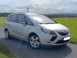 Grau Gebraucht 2014 Opel Zafira Tourer Active Van / Kleinbus | 4.500 € (Guter Preis)