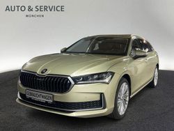 Beige Gebraucht 2025 Skoda Superb Selection Kombi | 36.960 €
