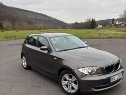 Schwarz Gebraucht 2007 BMW 118 Kleinwagen | 3.200 € (Fairer Preis)
