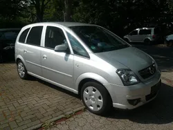 Silber Gebraucht 2008 Opel Meriva Innovation Van / Kleinbus | 2.790 € (Guter Preis)