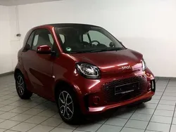 Rot metallic Gebraucht 2022 Smart ForTwo Electric Drive Kleinwagen | 9.999 € (Guter Preis)