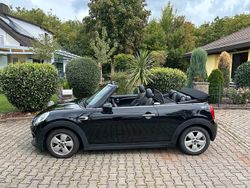 Schwarz Gebraucht 2018 Mini Cooper Cabriolet Cabrio | 18.900 € (Etwas zu teuer)
