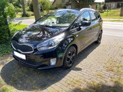 Schwarz Gebraucht 2014 Kia Carens Van / Kleinbus | 7.000 € (Fairer Preis)