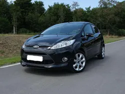 Schwarz Gebraucht 2010 Ford Fiesta Titanium Kleinwagen | 5.250 € (Fairer Preis)