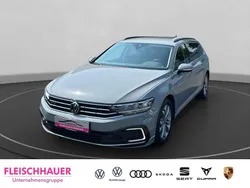 Grau Gebraucht 2022 VW Passat GTE Kombi | 23.990 € (Fairer Preis)