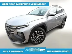 Shimmering silver metallic Neu 2025 Hyundai Tucson Select SUV | 31.365 € (Superpreis)