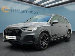 Grau Gebraucht 2022 Audi Q7 SUV | 62.299 € (Teuer)