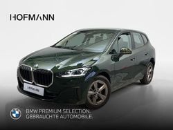 Sanremo green metallic Gebraucht 2022 BMW 218 Active Tourer Luxury Line Van / Kleinbus | 22.405 € (Guter Preis)