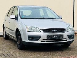 Silber Gebraucht 2007 Ford Focus Limousine | 1.699 € (Guter Preis)