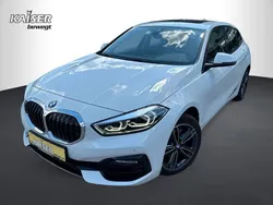 Weiß Gebraucht 2022 BMW 120 Sport Line Kleinwagen | 28.990 € (Fairer Preis)