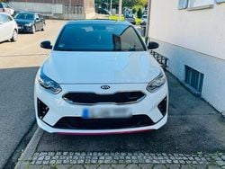 Weiß Gebraucht 2021 Kia ProCeed GT 3 Kleinwagen | 24.900 € (Fairer Preis)