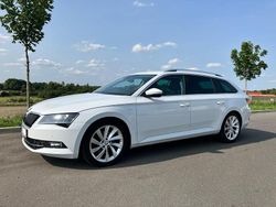 Weiß Gebraucht 2018 Skoda Superb LAURIN & KLEMENT Kombi | 16.500 € (Guter Preis)