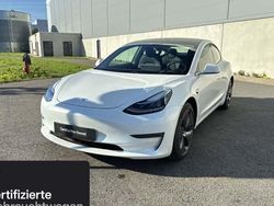 Weiß Gebraucht 2020 Tesla Model 3 Long Range RWD Limousine | 26.100 € (Teuer)