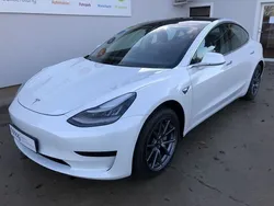 Weiß metallic Gebraucht 2020 Tesla Model 3 Standard Range Plus Limousine | 19.990 € (Fairer Preis)