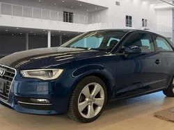 Blau Gebraucht 2014 Audi A3 Ambition Limousine | 15.490 € (Guter Preis)