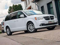 Weiß Gebraucht 2019 Dodge Grand Caravan SXT Van / Kleinbus | 27.900 €