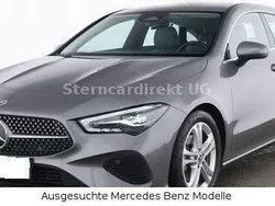 Mountaingraumetallic (metallic) Gebraucht 2024 Mercedes CLA180 Shooting Brake Progressive Kombi | 29.890 €