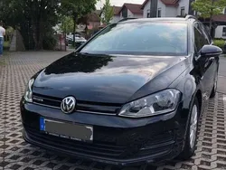 Schwarz Gebraucht 2017 VW Golf VII Trendline Kombi | 8.999 € (Fairer Preis)