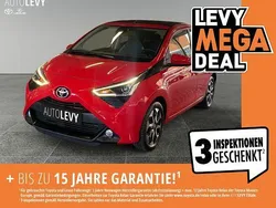 Vulcanorot Gebraucht 2021 Toyota Aygo Team Kleinwagen | 11.490 € (Fairer Preis)
