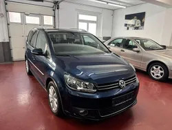 Blau Gebraucht 2010 VW Touran Highline Van / Kleinbus | 6.900 € (Guter Preis)