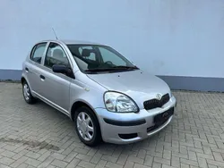 Silber Gebraucht 2007 Toyota Yaris Kleinwagen | 2.400 € (Fairer Preis)
