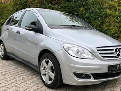 Grau Gebraucht 2006 Mercedes B180 Van / Kleinbus | 3.600 € (Etwas zu teuer)