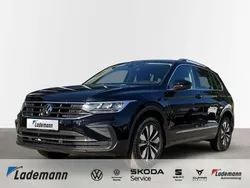 Schwarz Gebraucht 2023 VW Tiguan Move SUV | 30.428 € (Fairer Preis)