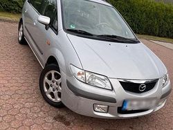 Grau Gebraucht 2000 Mazda Premacy Kombi | 2.200 €
