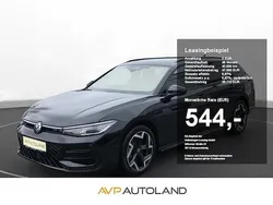 Grenadillschwarz Gebraucht 2024 VW Passat R-line Kombi | 46.900 €