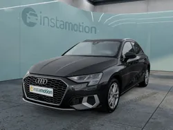 Grau Gebraucht 2024 Audi A3 Sportback Advanced Limousine | 32.640 € (Fairer Preis)