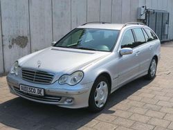775 iridiumsilber Gebraucht 2005 Mercedes C200 Elegance Kombi | 3.790 € (Etwas zu teuer)