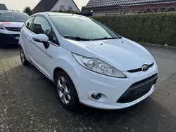 Weiß Gebraucht 2011 Ford Fiesta Kleinwagen | 3.000 € (Guter Preis)