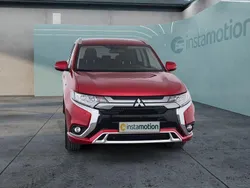 Rot Gebraucht 2021 Mitsubishi Outlander P-HEV SUV | 25.949 € (Etwas zu teuer)